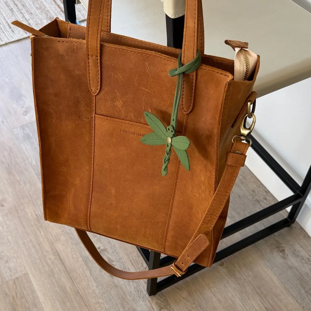 Portland Leather Tote - Picture 2 of 4